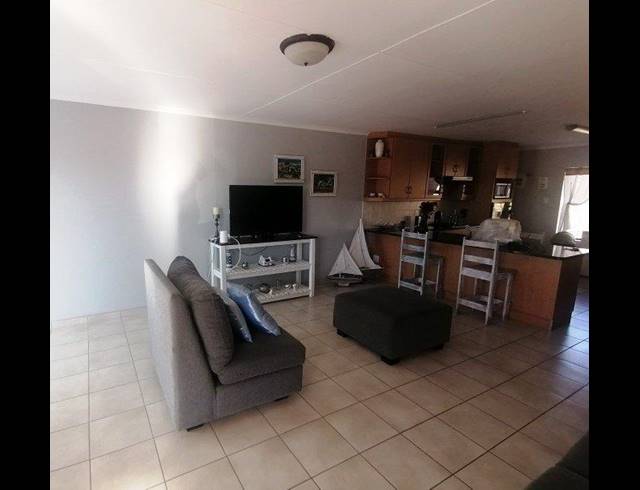 3 BEDROOM HOUSE FOR SALE IN ISLAND VIEW